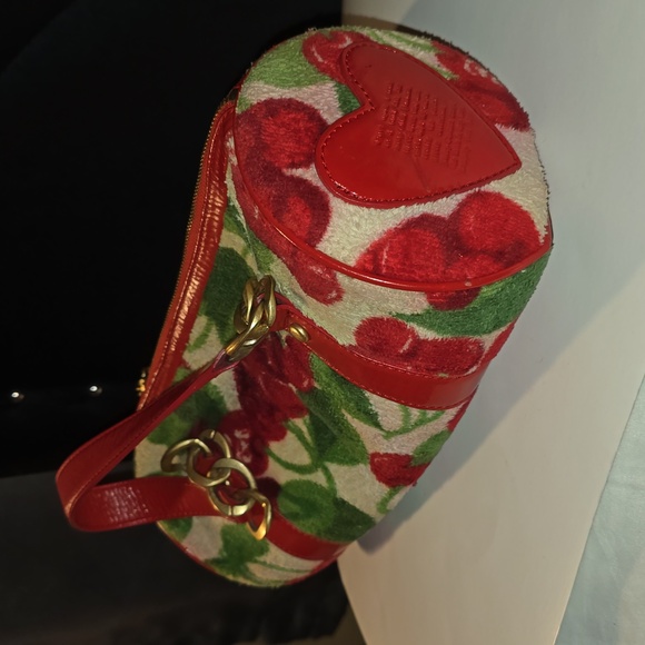 Juicy Couture Cherry Barrel Bag - Picture 16 of 16